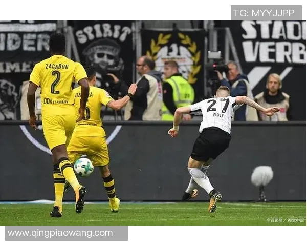 多特客场逼平美因茨暂列德甲第二