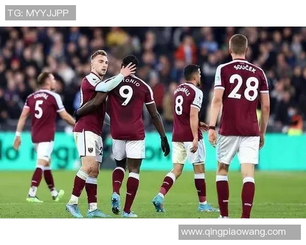 弗赖堡主场大胜,科隆失利止步——精彩德甲对决回顾 弗赖堡主场大胜,科隆失利止步——精彩德甲对决回顾