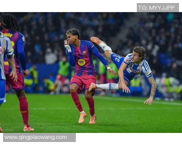 西甲积分榜惨淡！皇马巴萨再度被塞维利亚领跑